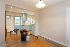 Dining room- click for photo gallery